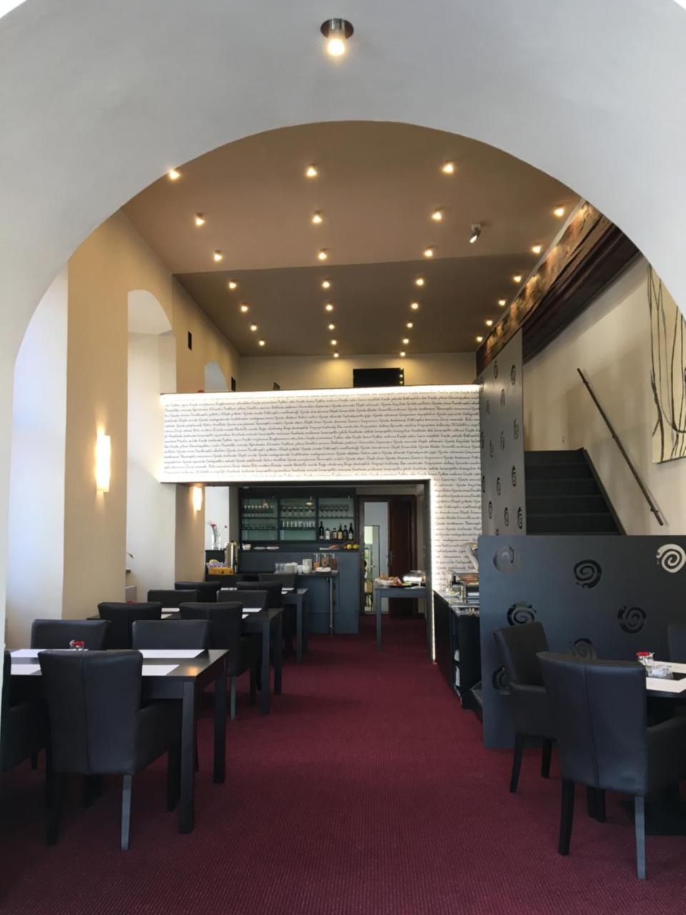 Hotel U Hada Zatec Exterior foto